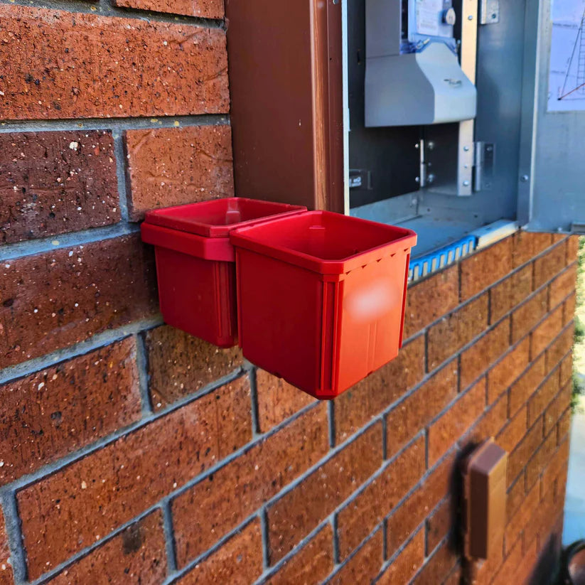 LEVLEC Magnetic Bracket for Packout Organiser Bins